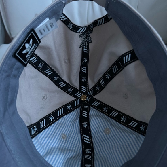 Adidas Tan Hat - Picture 2 of 4